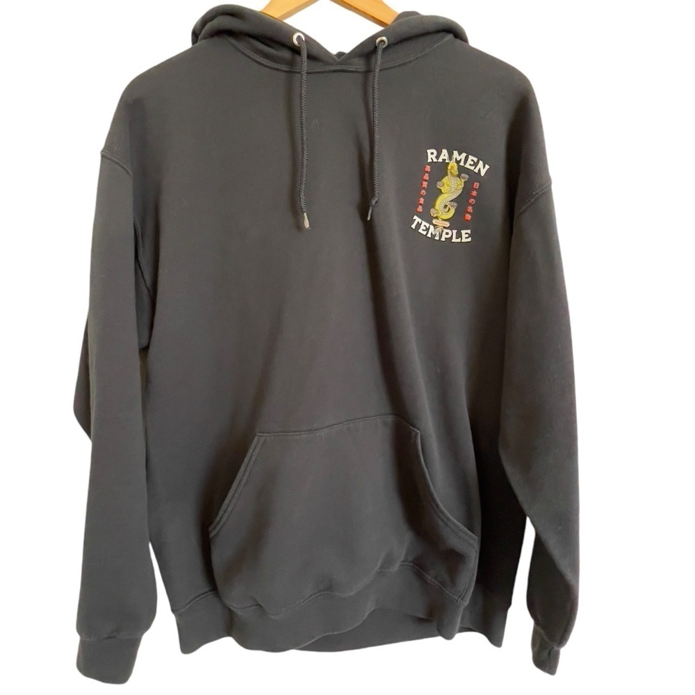 PLEASANT GETAWAY Ramen Temple Mens Hoodie Size L